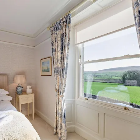 3 Bed In Leyburn G0185 *