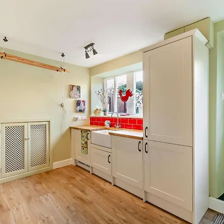 3 Bed In Leyburn G0185 *